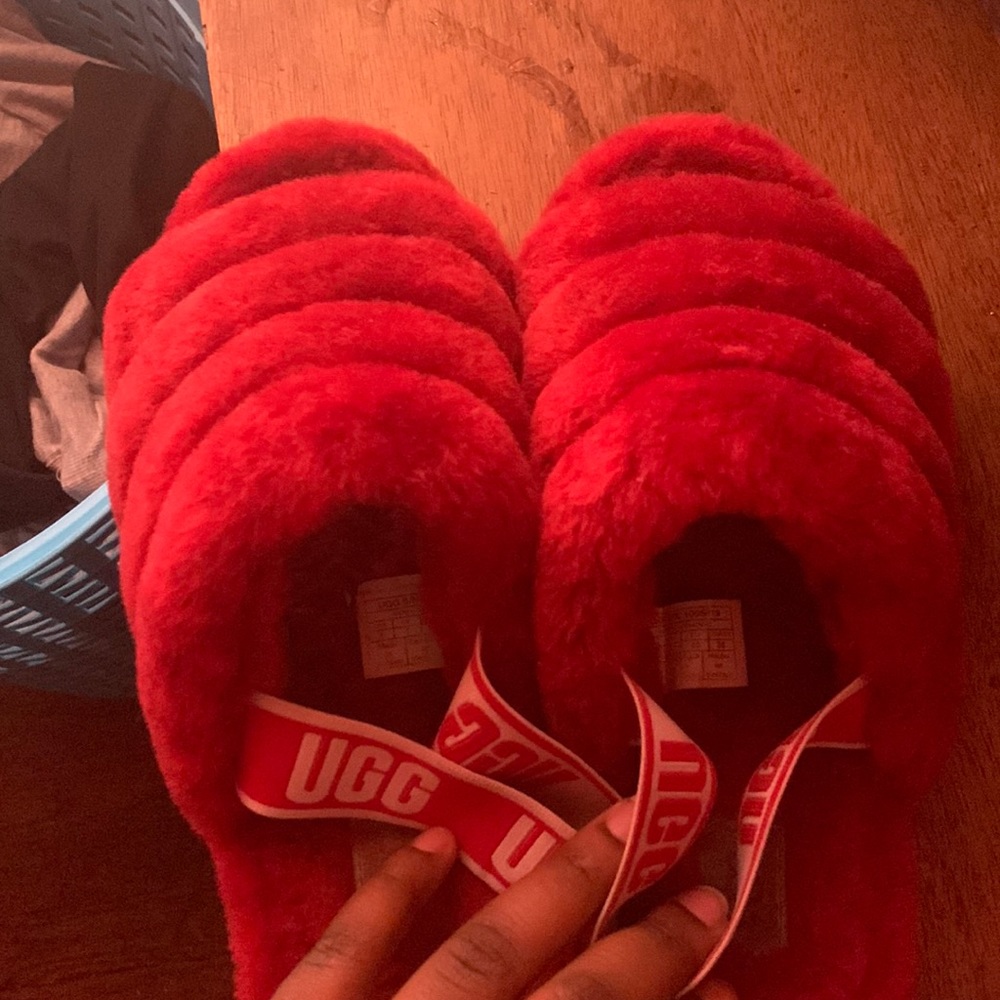 Ugg Slides Burgundy color